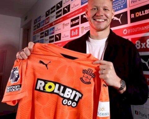 breaking-news:-arsenal’s-goalkeeper-aaron-ramsdale-joins-southampton-in-a-shocking-move!