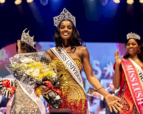 beauty-queen-wins-miss-nigeria-after-south-africa-row