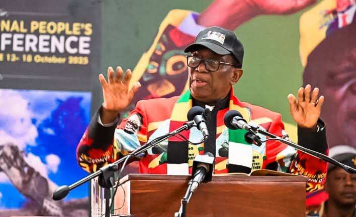 Zimbabwe opposition groups fight against proposed constitutional change