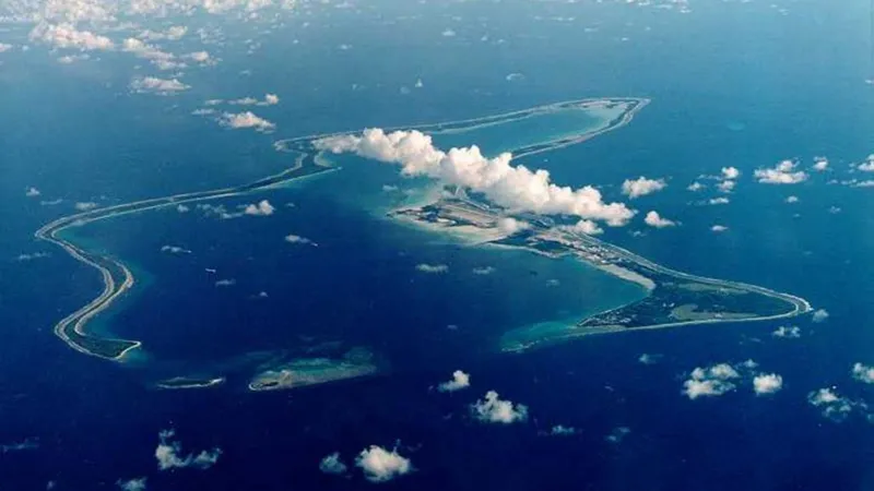 UK to review Chagos Islands deal over lack of US support, Streeting tells BBC
