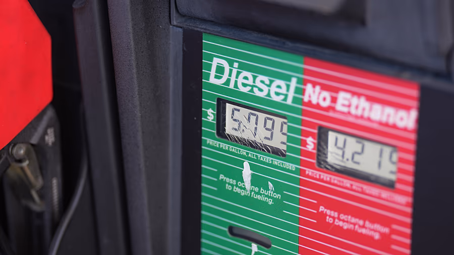 In Gabon’s capital, filling up with diesel has become daily struggle