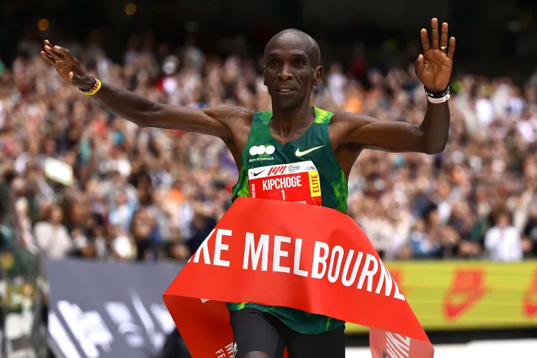 Kenya’s Eliud Kipchoge wins his first marathon in three years in Melbourne